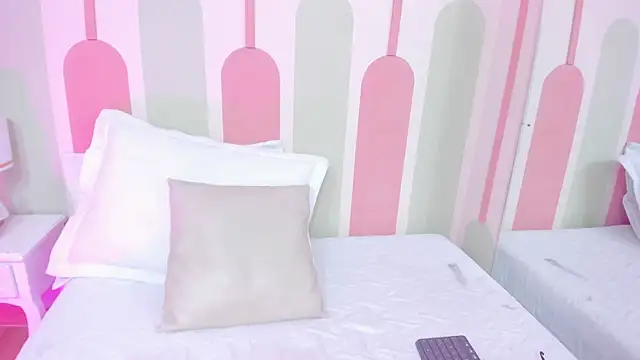 Snapshot of Jasmin_hamdan chatting on June 27, 8:47 pm Jasmin hamdan online show from June 27, 8:47 pm