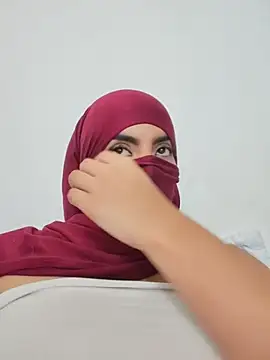 Snapshot of Jasmin_hamdan chatting on July 18, 8:34 pm Jasmin hamdan online show from July 18, 8:34 pm