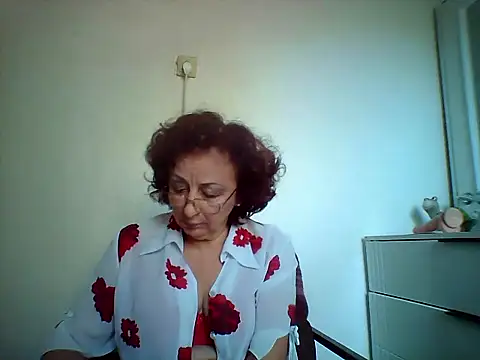 Julia54391 online show from September 11, 6:35 am