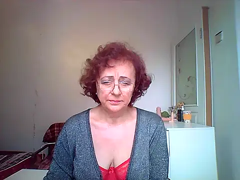 Julia54391 online show from September 30, 7:24 am