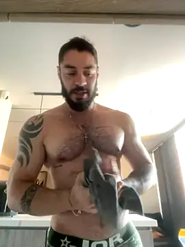 Snapshot of Drake_Cole chatting on September 9, 9:58 pm Drake Cole online show from September 9, 9:58 pm