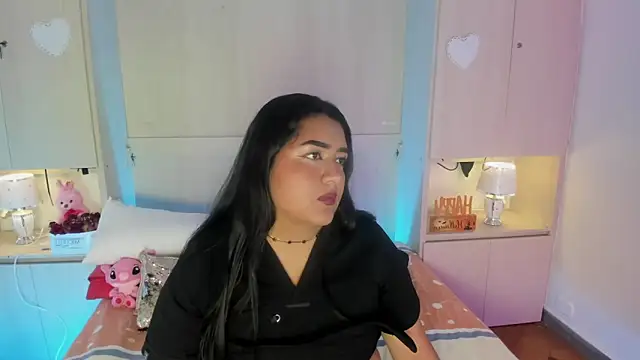 LilyWhitney online show from October 22, 3:51 am