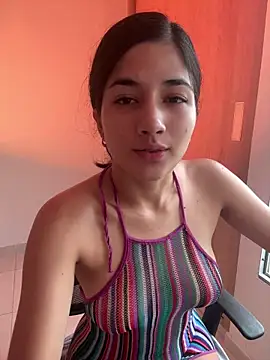 Snapshot of LauraCatalina chatting on November 4, 11:31 am LauraCatalina online show from November 4, 11:31 am