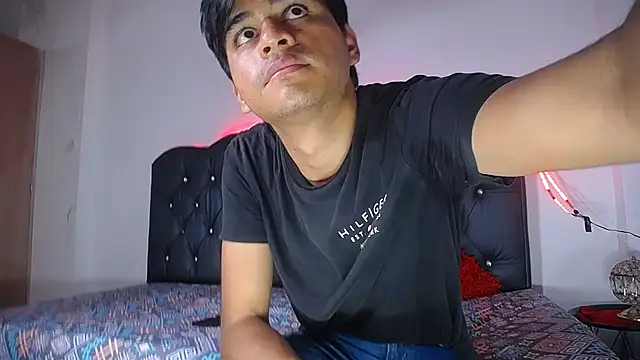 Charlie Cock  online show from October 21, 8:53 pm