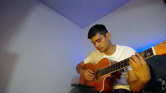 Charlie Cock  online show from November 15, 4:21 am