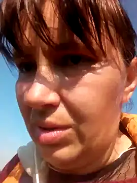 Snapshot of Romashka33011 chatting on June 11, 5:49 am Romashka33011 online show from June 11, 5:49 am