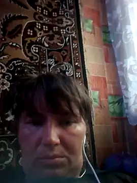 Snapshot of Romashka33011 chatting on June 12, 11:53 am Romashka33011 online show from June 12, 11:53 am