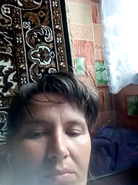 Snapshot of Romashka33011 chatting on June 15, 10:39 am Romashka33011 online show from June 15, 10:39 am