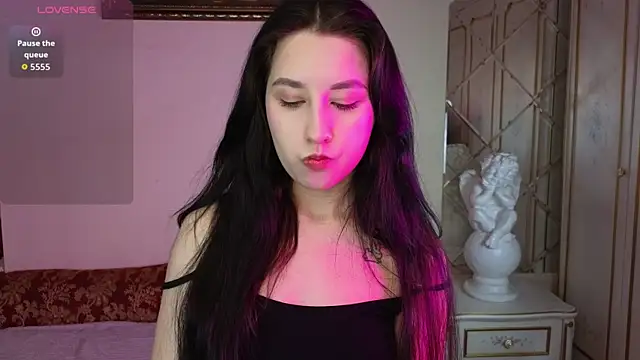 Eva Maller online show from December 3, 4:31 am