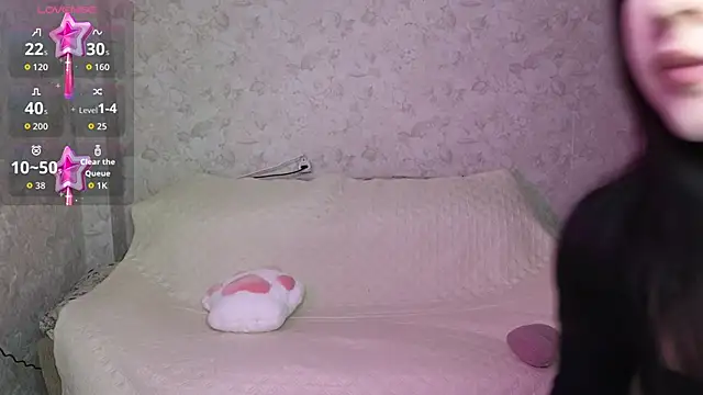 Eva Maller online show from April 10, 9:14 am