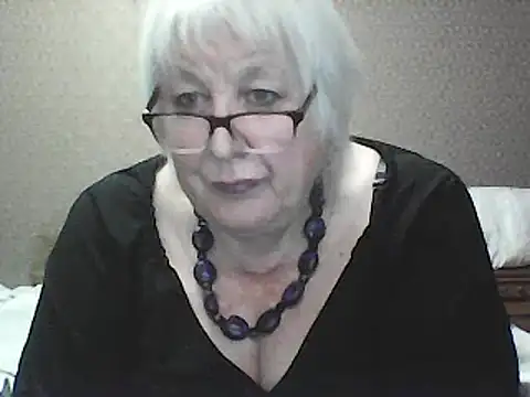 Alexia64231 online show from September 10, 3:23 pm