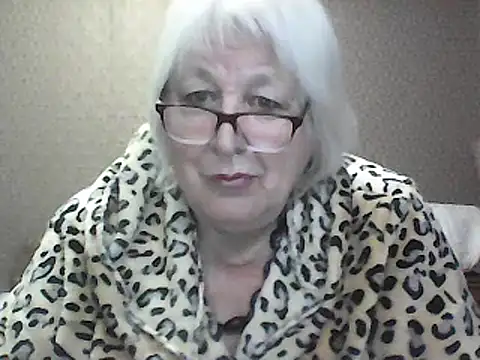 Alexia64231 online show from September 12, 3:39 am
