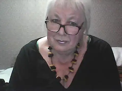 Alexia64231 online show from September 17, 7:04 pm