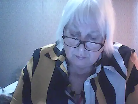 Alexia64231 online show from September 26, 5:11 am