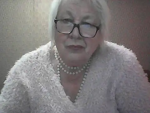 Alexia64231 online show from September 28, 11:21 pm