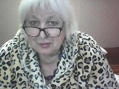 Alexia64231 online show from October 1, 3:07 pm
