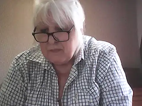 Alexia64231 online show from March 28, 12:49 pm