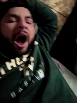 Snapshot of Julians26ne chatting on February 7, 10:52 am Julians26ne online show from February 7, 10:52 am