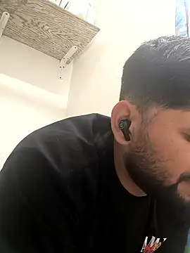 Julians26ne online show from March 9, 8:07 am