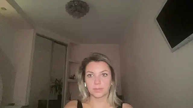 Snapshot of Beautysoul_ chatting on October 3, 7:55 pm Beautysoul online show from October 3, 7:55 pm