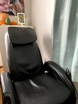 gholly2007 online show from October 25, 2:30 am