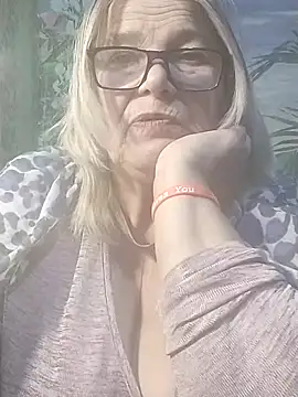 Snapshot of MargaritaSweet51 chatting on February 14, 9:55 pm MargaritaSweet51 online show from February 14, 9:55 pm