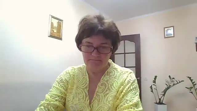Snapshot of Galina56301 chatting on October 23, 4:06 pm Galina56301 online show from October 23, 4:06 pm