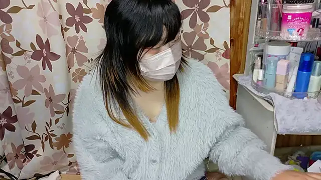 MIKE chan online show from November 21, 4:49 pm