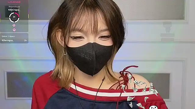      Panda      online show from April 10, 5:39 pm