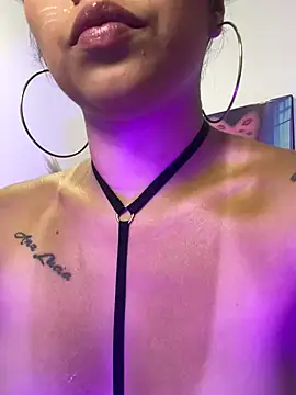 LuluMonroe Eup online show from October 19, 3:40 am