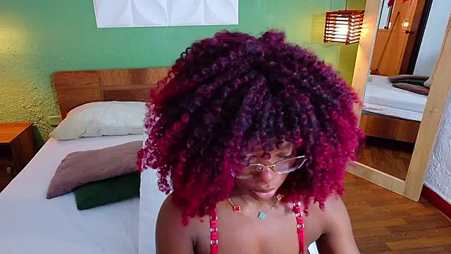 Chocolatte dreams online show from October 1, 1:17 pm