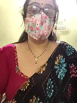 Snapshot of sweet-lotus chatting on April 27, 5:27 am sweet-lotus online show from April 27, 5:27 am
