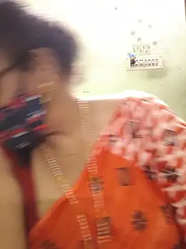 Snapshot of sweet-lotus chatting on July 7, 6:47 am sweet-lotus online show from July 7, 6:47 am