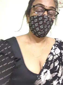Snapshot of sweet-lotus chatting on July 20, 5:11 am sweet-lotus online show from July 20, 5:11 am