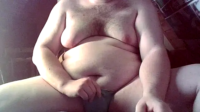 chubbyDavid1998 online show from March 6, 5:20 pm