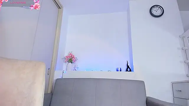 Snapshot of Alykass chatting on November 16, 3:06 pm Alykass online show from November 16, 3:06 pm