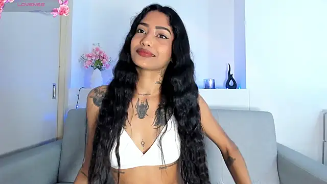 Snapshot of Alykass chatting on November 20, 1:55 pm Alykass online show from November 20, 1:55 pm