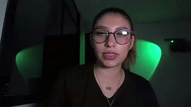 AriaBliss- online show from November 11, 5:07 am