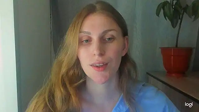 Snapshot of JuliaMuuun chatting on May 31, 7:59 pm JuliaMuuun online show from May 31, 7:59 pm