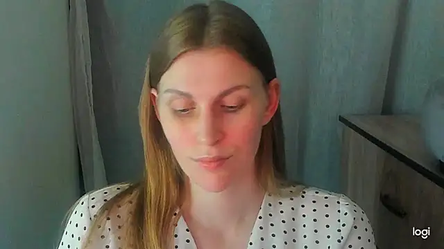 Snapshot of JuliaMuuun chatting on June 26, 9:30 pm JuliaMuuun online show from June 26, 9:30 pm
