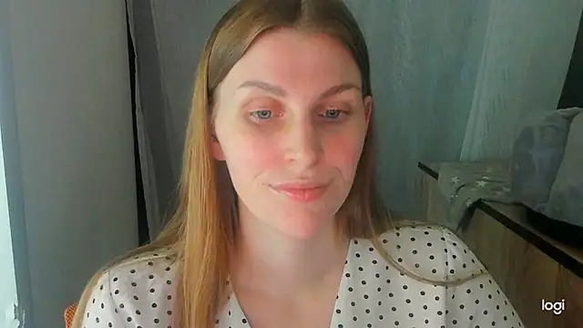 Snapshot of JuliaMuuun chatting on June 28, 9:32 pm JuliaMuuun online show from June 28, 9:32 pm