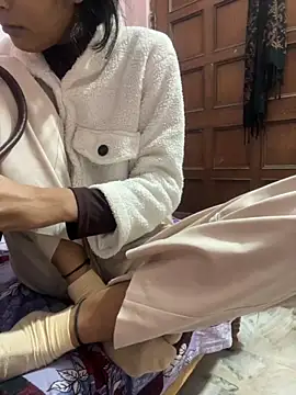 Snapshot of Sandhya_77 chatting on November 27, 5:31 am Sandhya 77 online show from November 27, 5:31 am