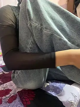 Snapshot of Sandhya_77 chatting on March 29, 6:13 am Sandhya 77 online show from March 29, 6:13 am