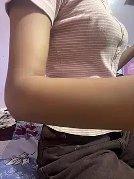 Snapshot of Sandhya_77 chatting on April 8, 6:13 am Sandhya 77 online show from April 8, 6:13 am