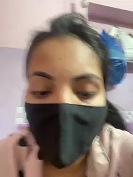 Snapshot of Sandhya_77 chatting on April 11, 5:45 am Sandhya 77 online show from April 11, 5:45 am