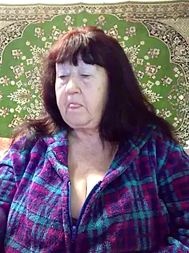 CrystalLime6411 online show from January 6, 5:44 am