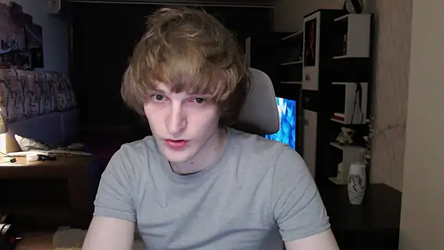 Snapshot of Playersuperstar chatting on April 28, 8:14 pm Playersuperstar online show from April 28, 8:14 pm