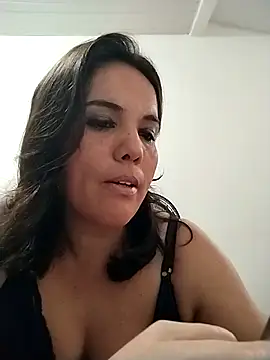 Bellapotencia1985 online show from November 20, 9:53 am