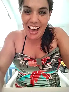 Bellapotencia1985 online show from March 4, 10:43 am