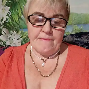 VioletSweet5566 online show from October 16, 4:30 pm